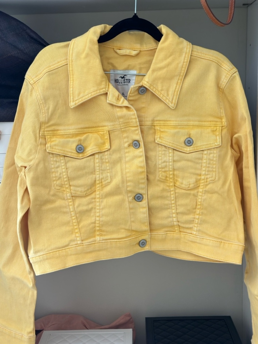 Hollister Cropped Yellow Denim Jacket Size XL Women's